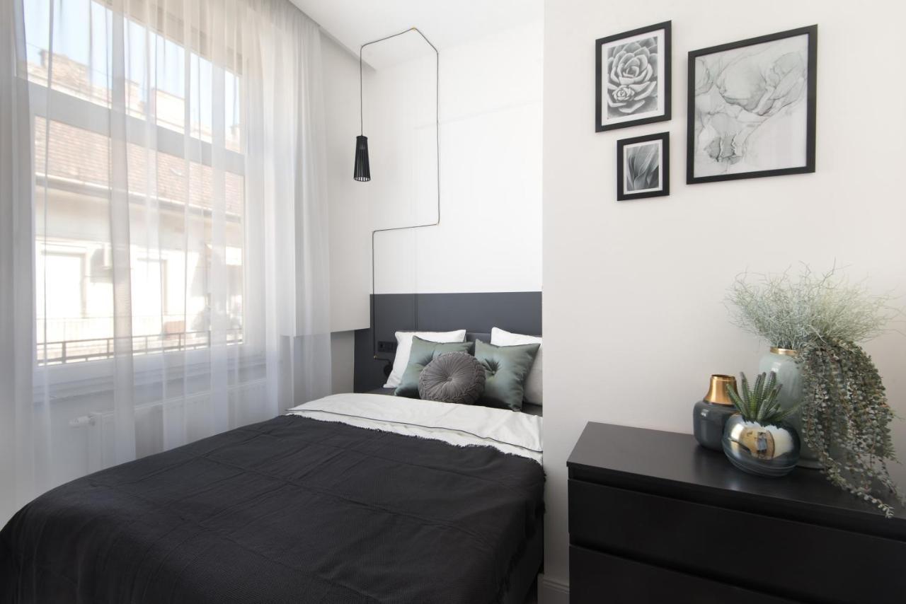 Hollo 3 Bedroom Downtown Apartment Budapest Bagian luar foto