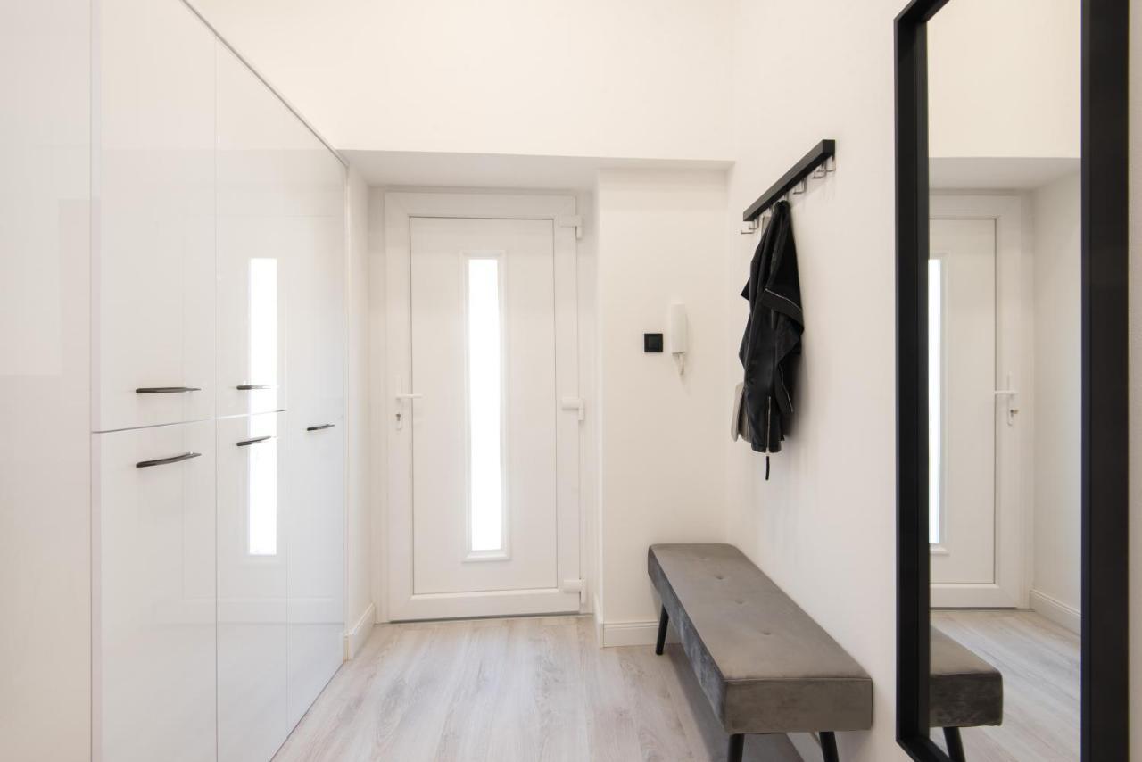 Hollo 3 Bedroom Downtown Apartment Budapest Bagian luar foto
