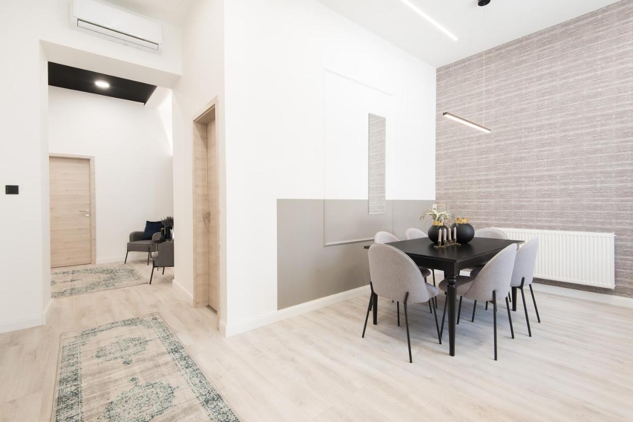 Hollo 3 Bedroom Downtown Apartment Budapest Bagian luar foto