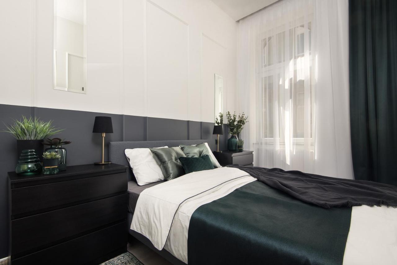 Hollo 3 Bedroom Downtown Apartment Budapest Bagian luar foto