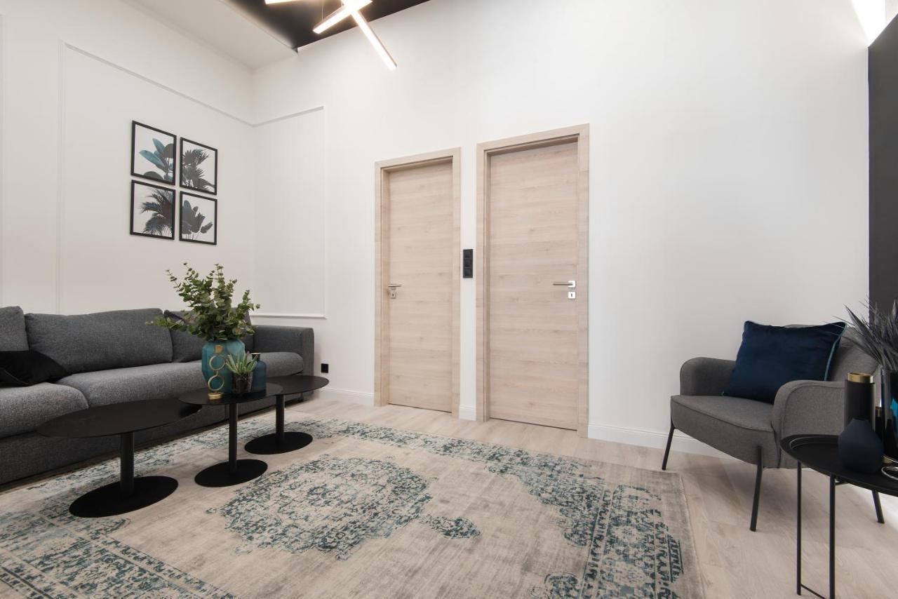 Hollo 3 Bedroom Downtown Apartment Budapest Bagian luar foto