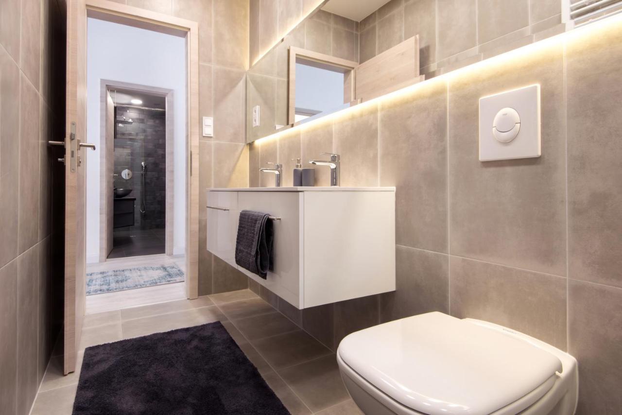 Hollo 3 Bedroom Downtown Apartment Budapest Bagian luar foto